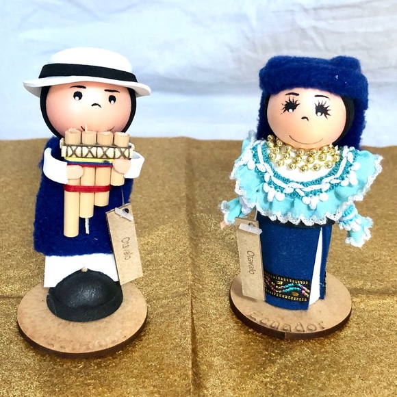 ECUA HANDS-DOLLS miniature handmade Woven Wool doll characters size 2x4 NWOT - Picture 3 of 9